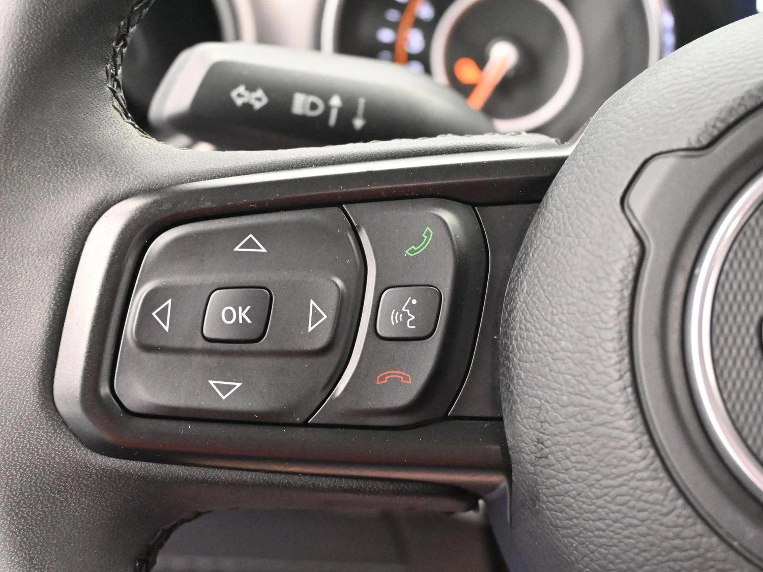 Used 2023 Hydro Blue Pearlcoat Jeep Sport S image 15