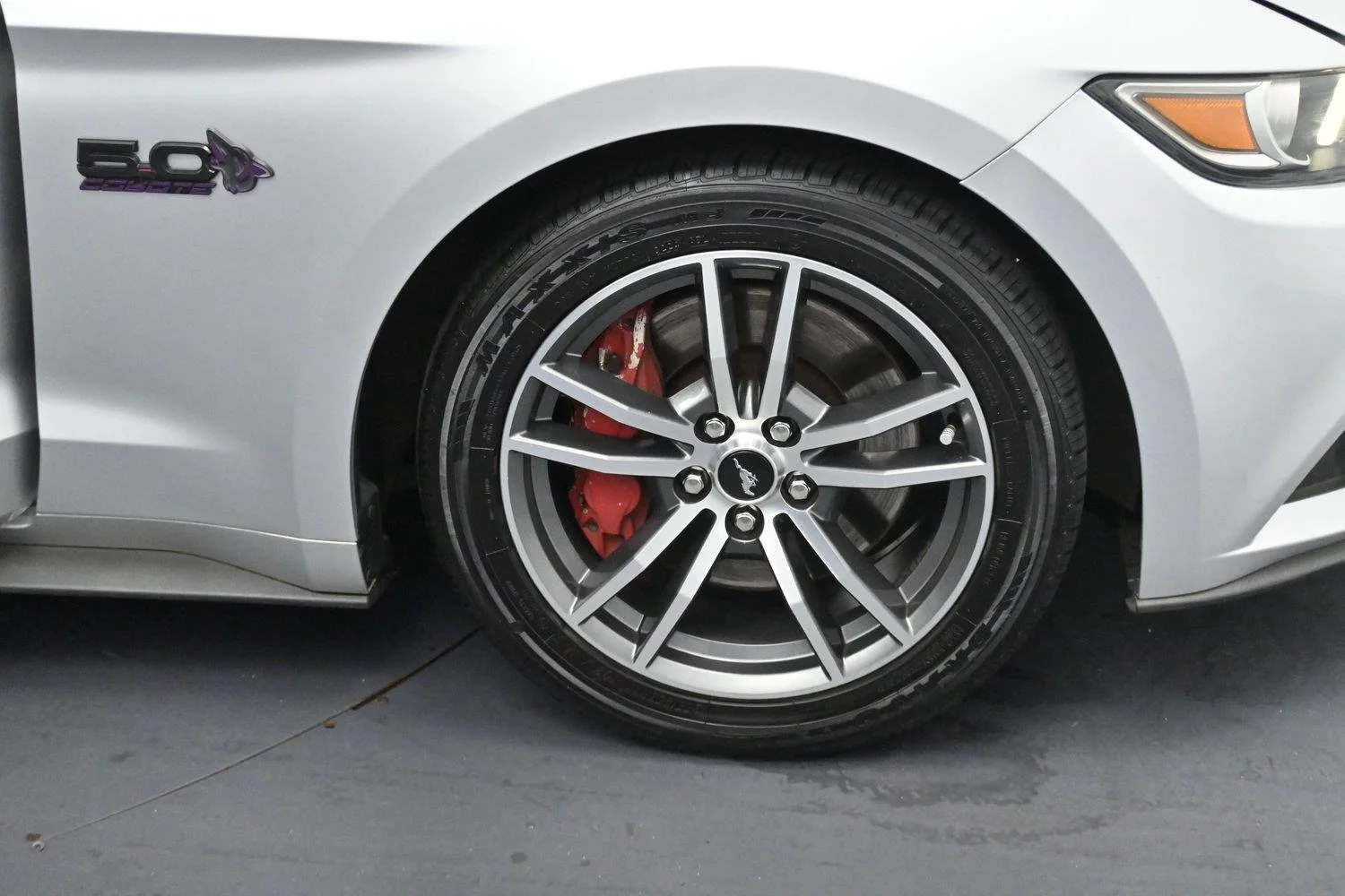 Used 2015 Ingot Silver Ford GT image 31