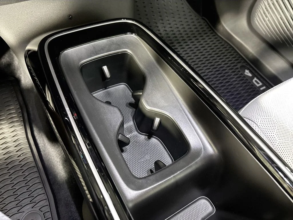 Certified Used 2025  Volkswagen Pro S Plus image 15