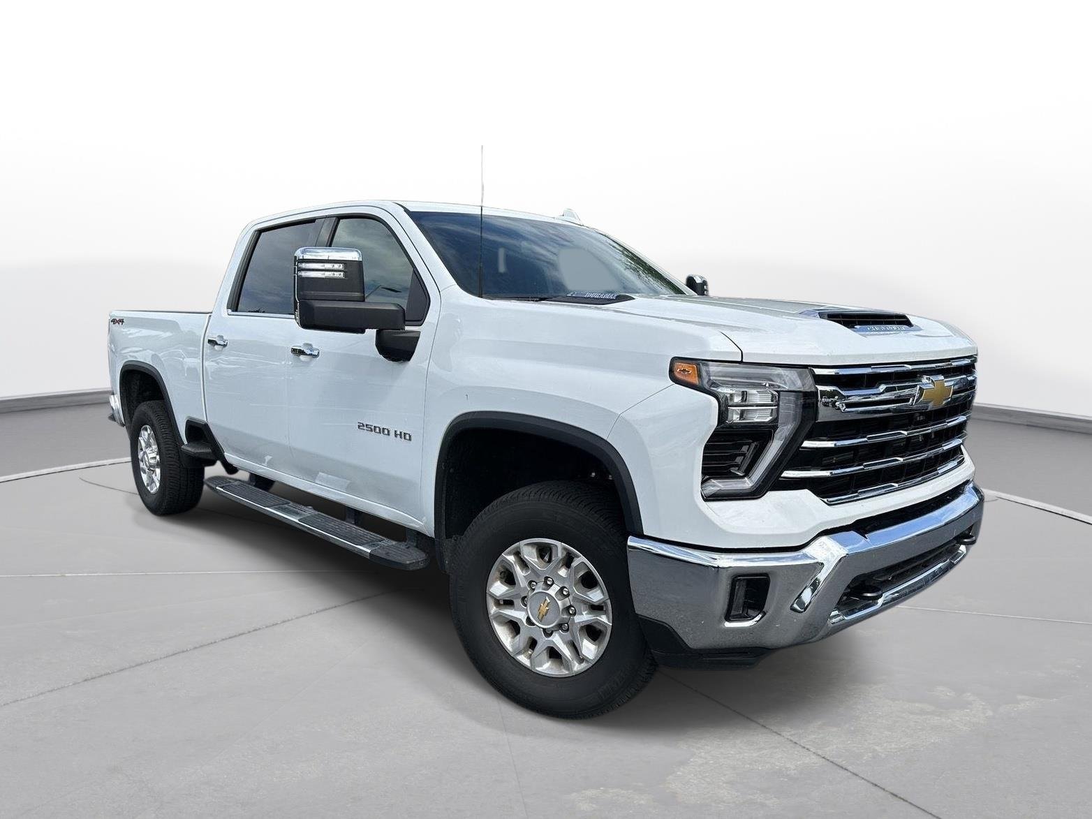 Used 2026 Summit White Chevrolet LTZ image 4