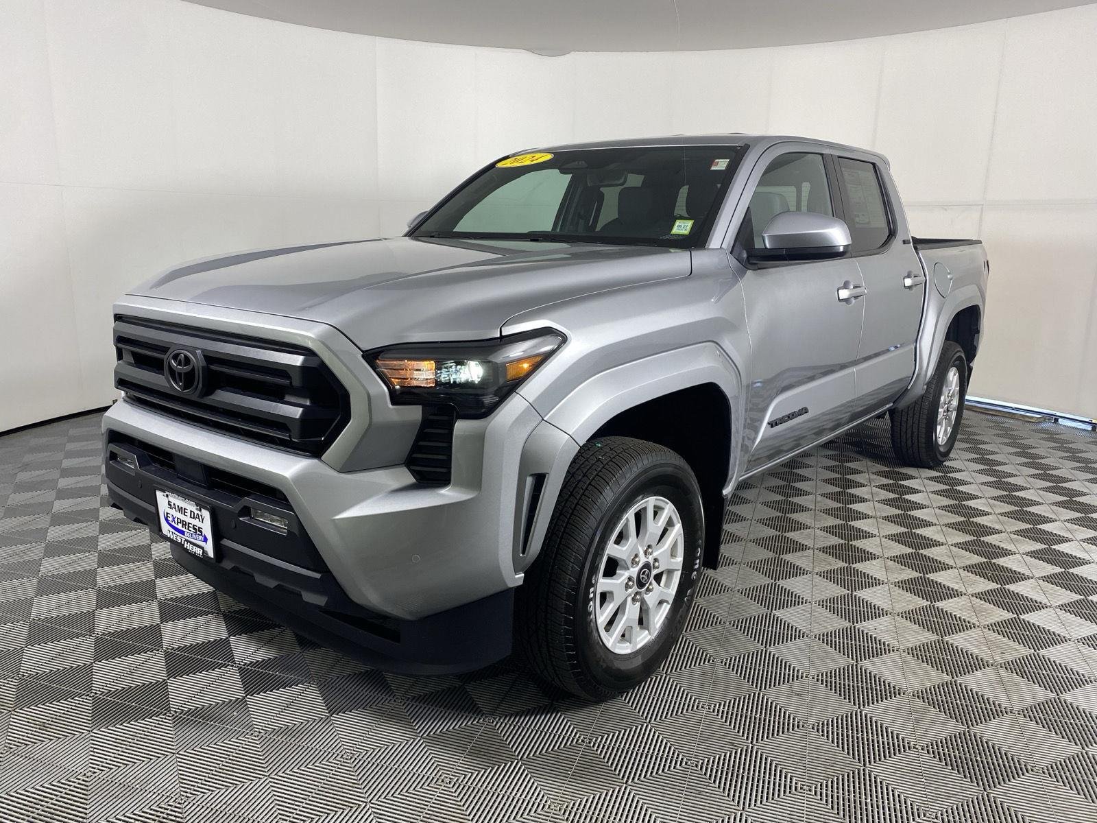 Used 2024 Celestial Silver Metallic Toyota SR5 image 3