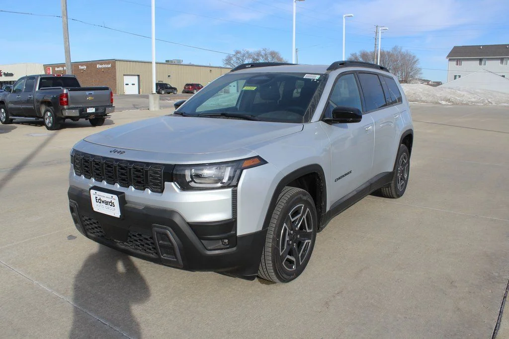 New 2026 Silver Jeep Limited image 7