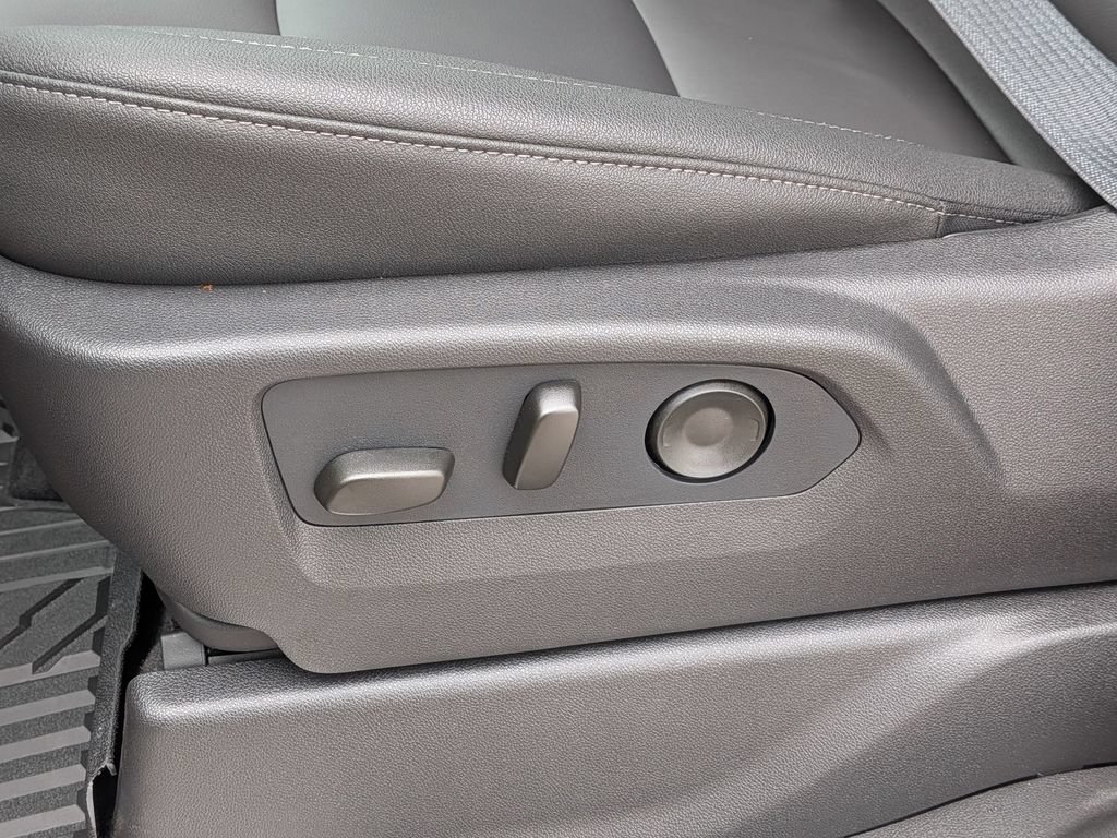 New 2026 Summit White Chevrolet LT Trail Boss image 17