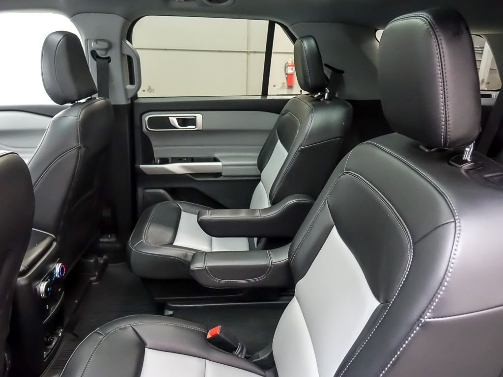 Used 2023 Blue Metallic Ford XLT image 14