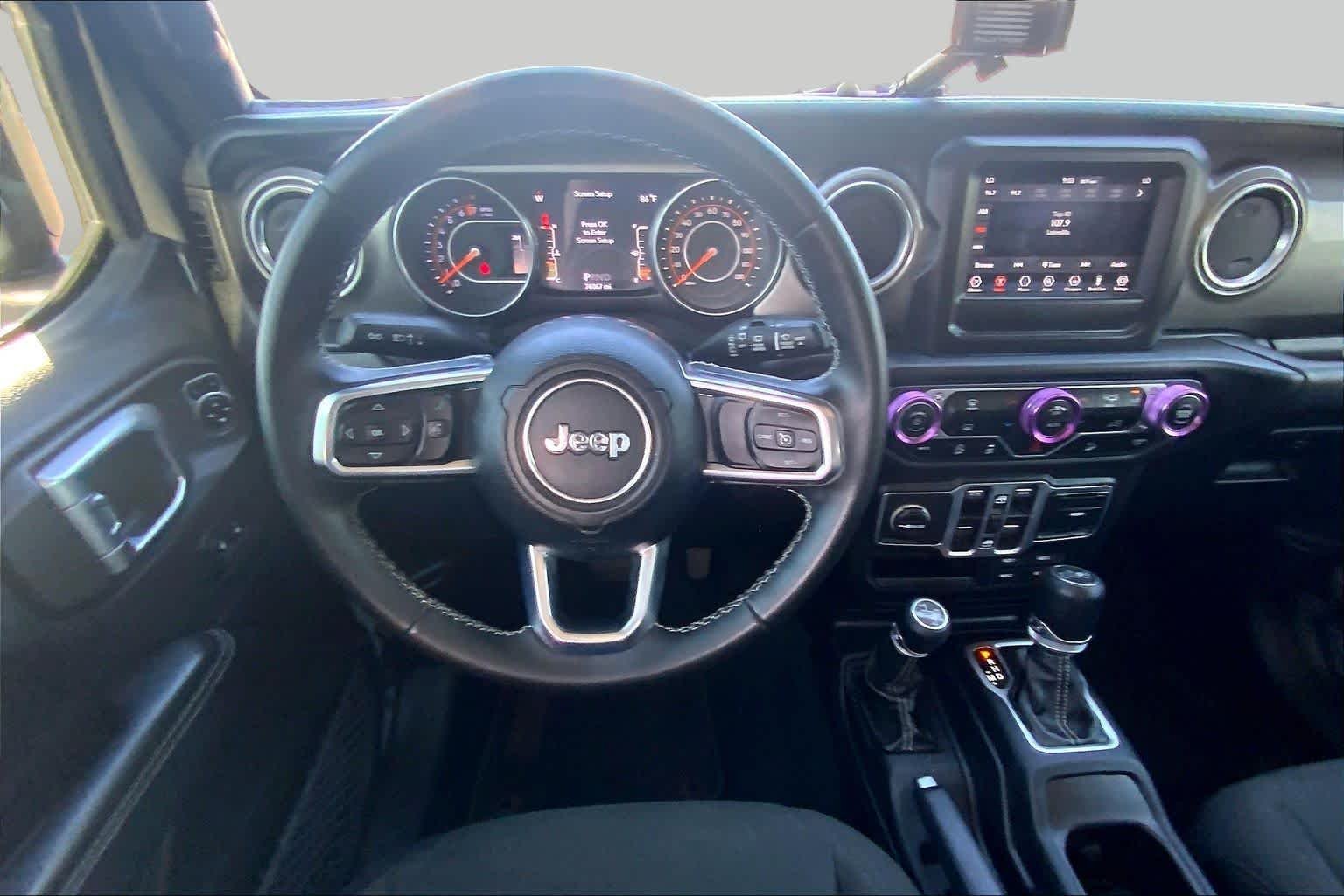 Used 2018 Sting-Gray Clearcoat Jeep Sahara image 6