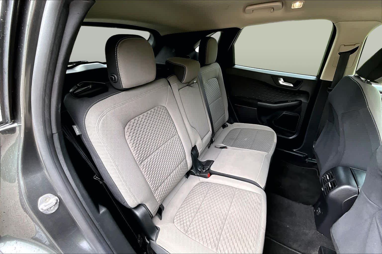 Used 2020 Magnetic Ford SE image 20