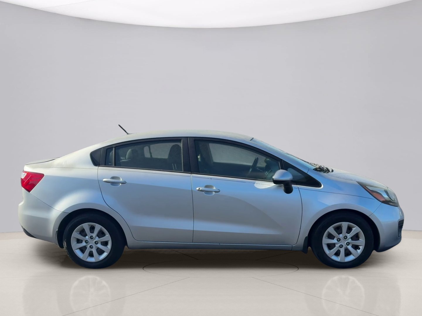 Used 2014 Silver Kia LX image 6