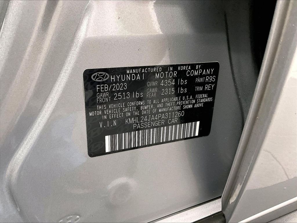 Used 2023 Silver Hyundai SE image 34