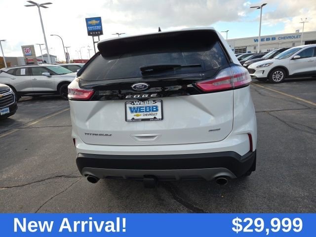 2024 Ford Edge Titanium photo 4
