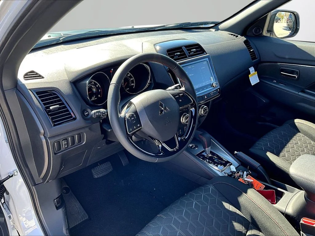 2026 Mitsubishi Outlander Sport TRAIL - Photo 8