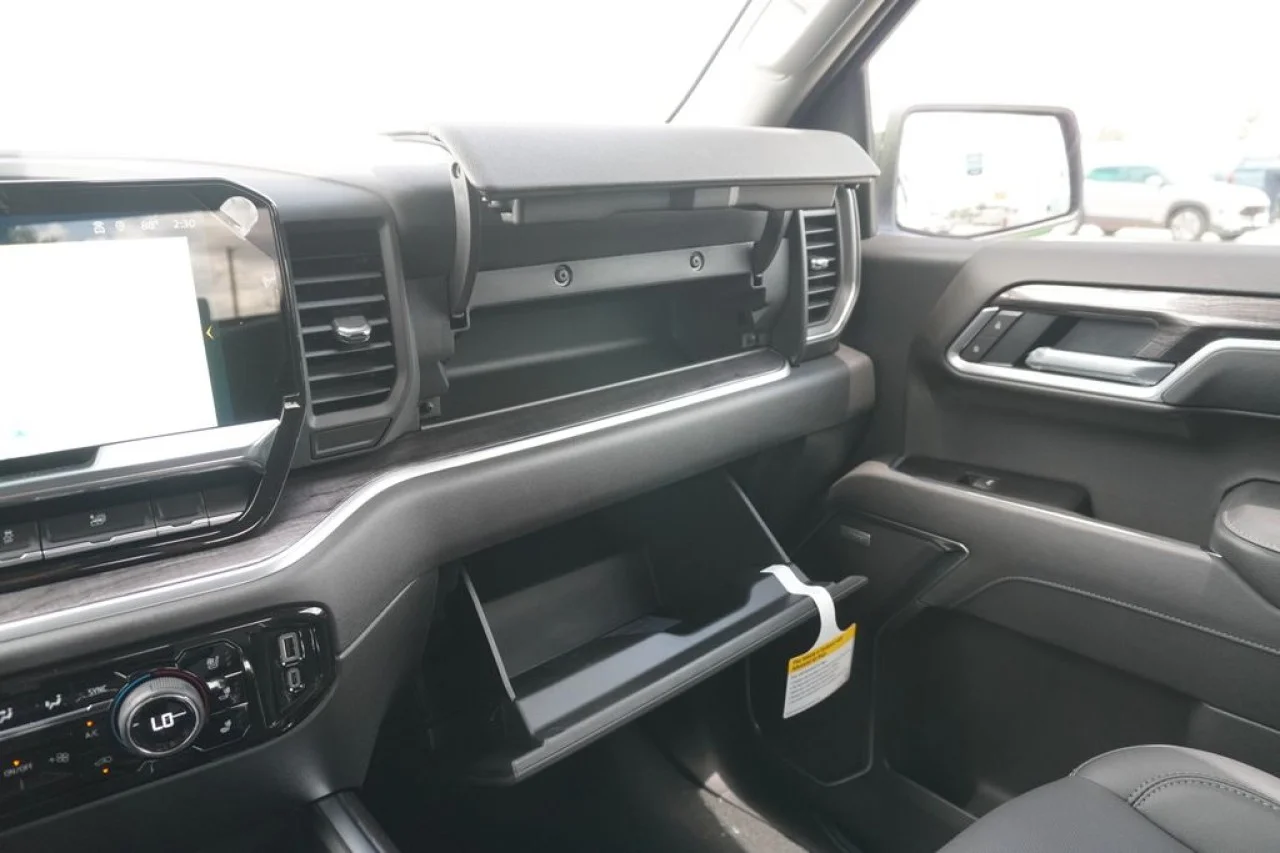 2026 Chevrolet Silverado 1500 LTZ - Photo 44