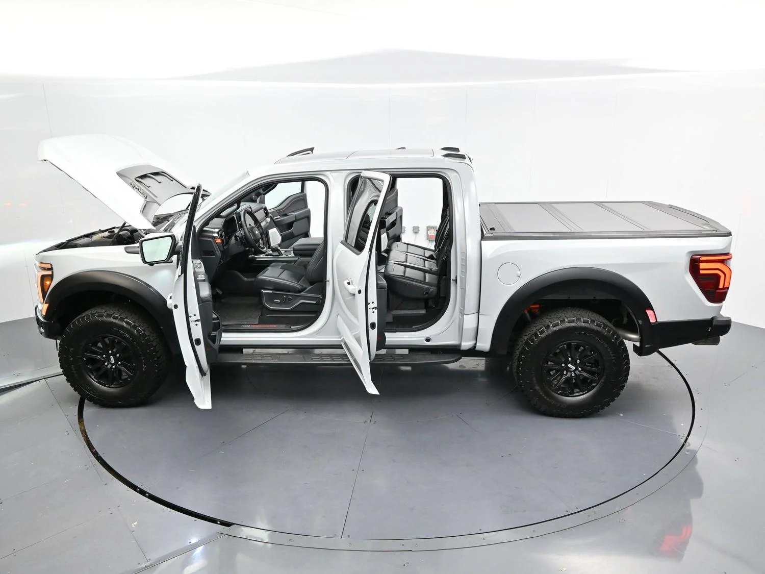 Used 2024 Avalanche Gray Ford Raptor image 47