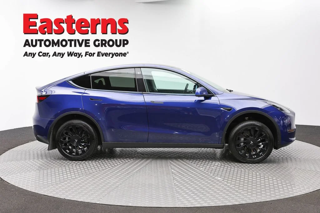 Used 2021 Blue Tesla Long Range image 4