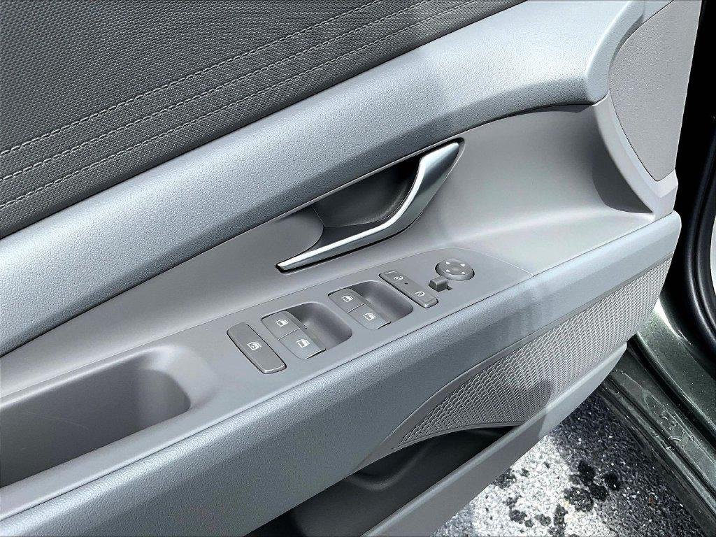 New 2026 Gray Hyundai SE image 16