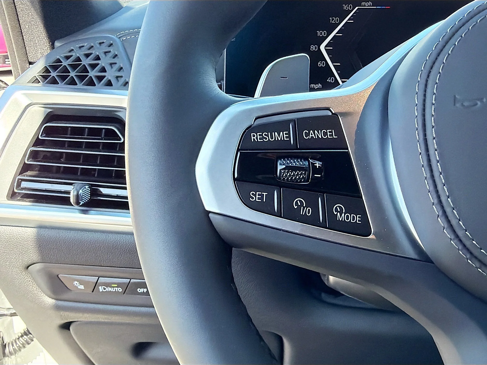 New 2026 Alpine White BMW xDrive40i image 37