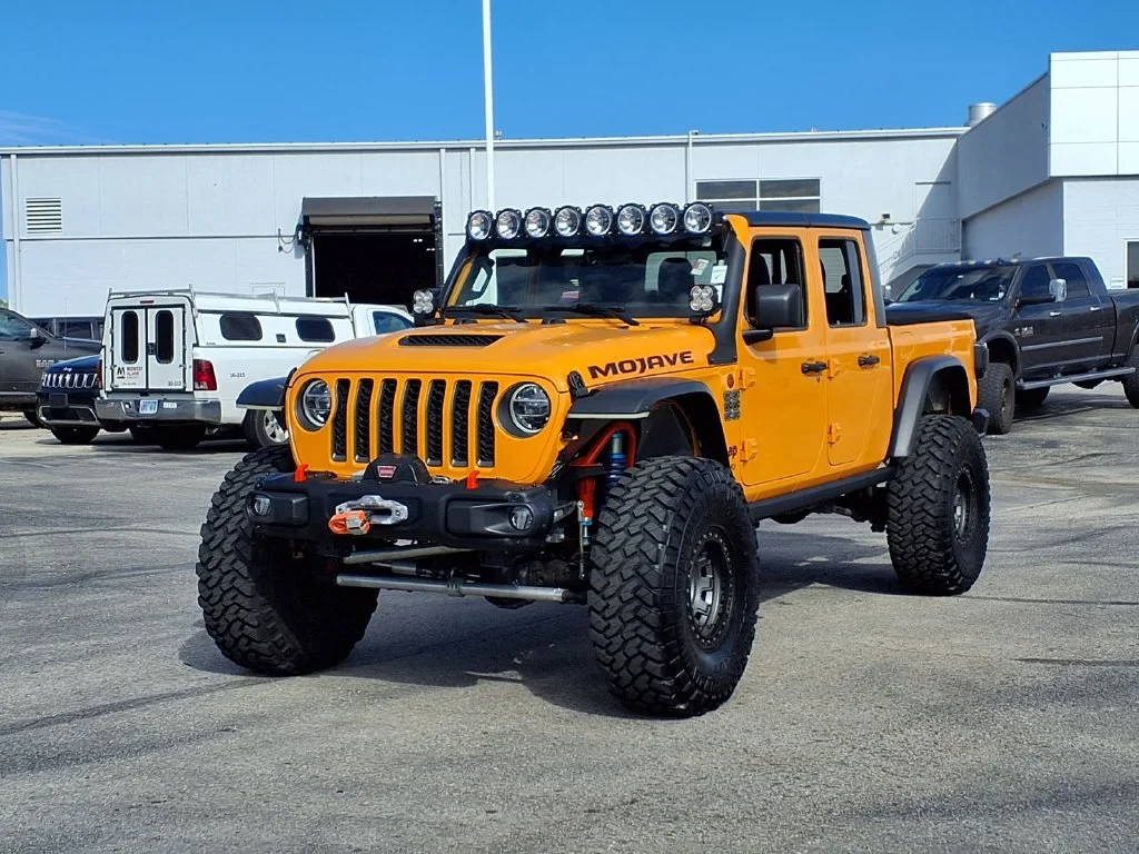 Used 2021 Jeep Gladiator Mojave with VIN 1C6JJTEG1ML545421 for sale in Kansas City