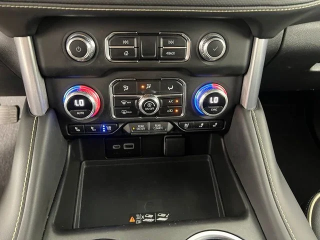 2023 GMC Yukon XL SLT - Photo 30