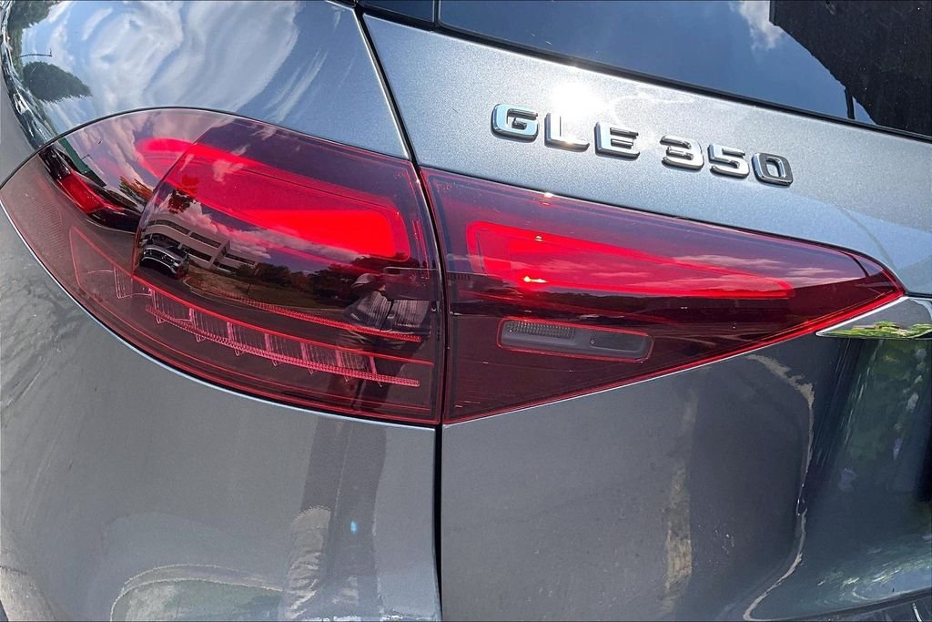 Used 2026 Gray Mercedes-Benz GLE 350 image 32