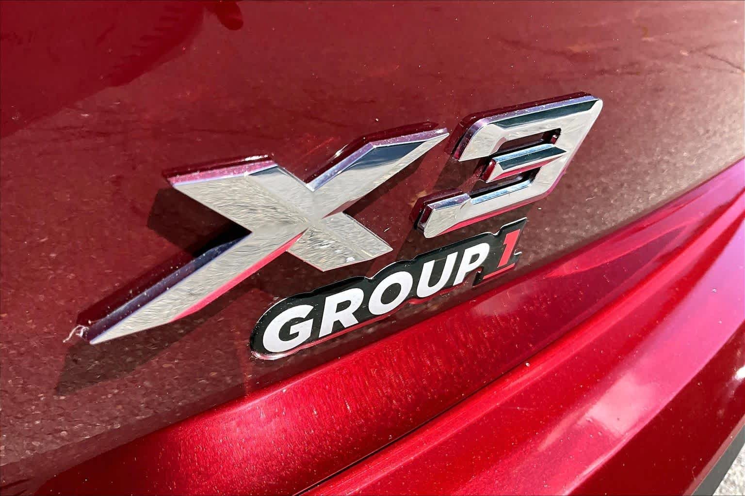 Used 2022 Aventurin Red Metallic BMW xDrive30i image 10