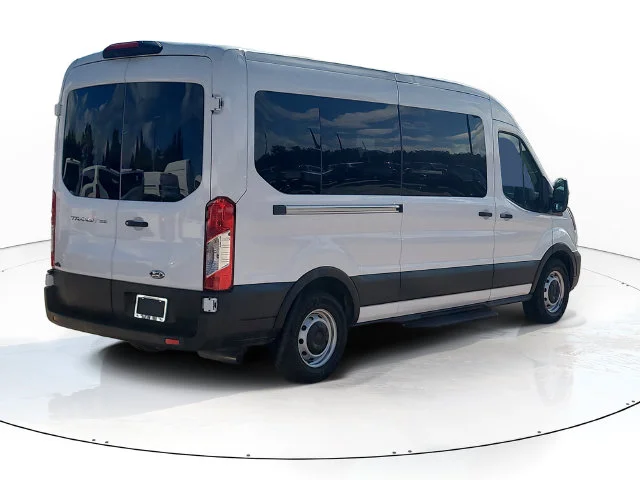 Used 2024 White Ford XL image 5
