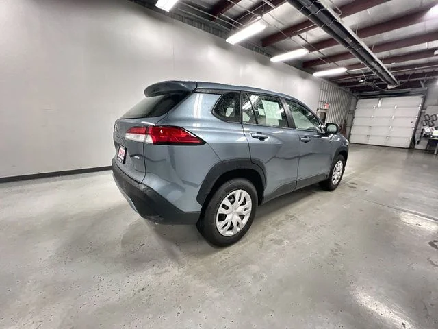 Used 2025  Toyota L image 8