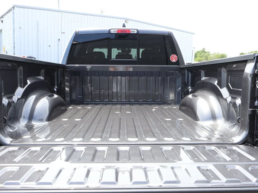 New 2026 Granite Crystal Metallic Clear-Coat Exterior Paint RAM Big Horn/Lone Star image 14