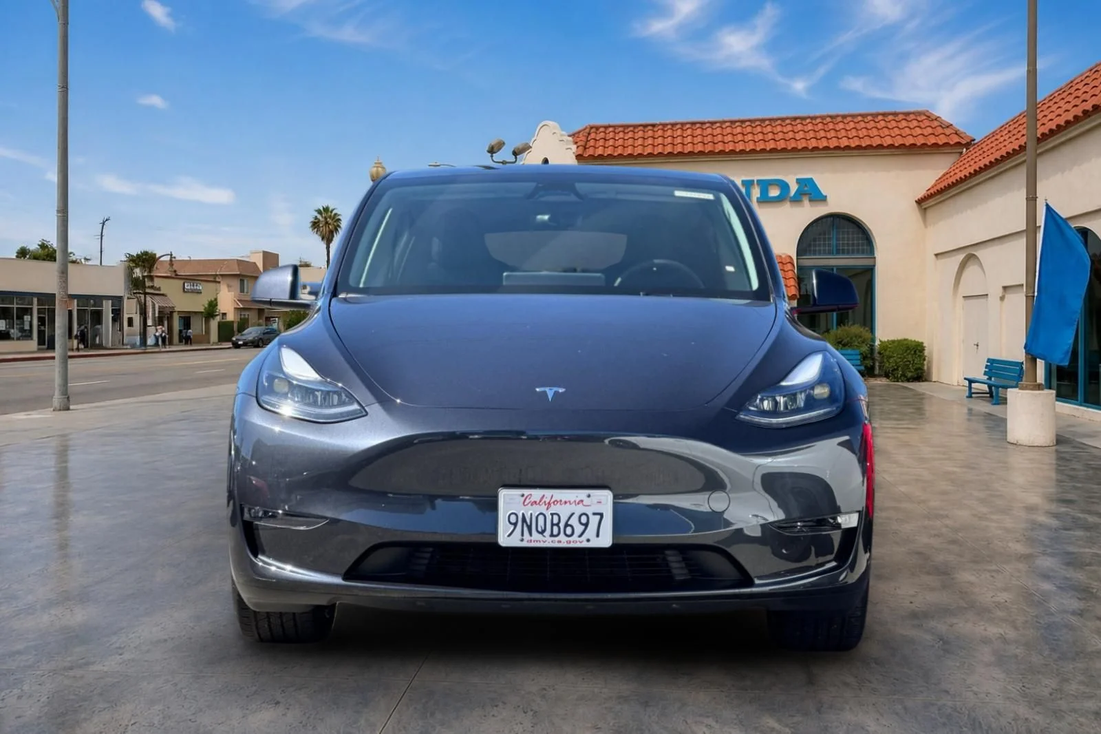 Used 2024  Tesla Long Range image 9