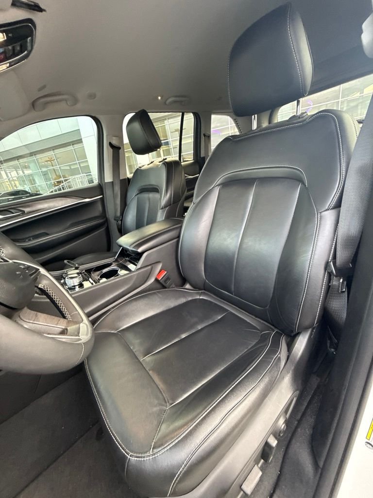 Used 2023 White Jeep Limited image 9