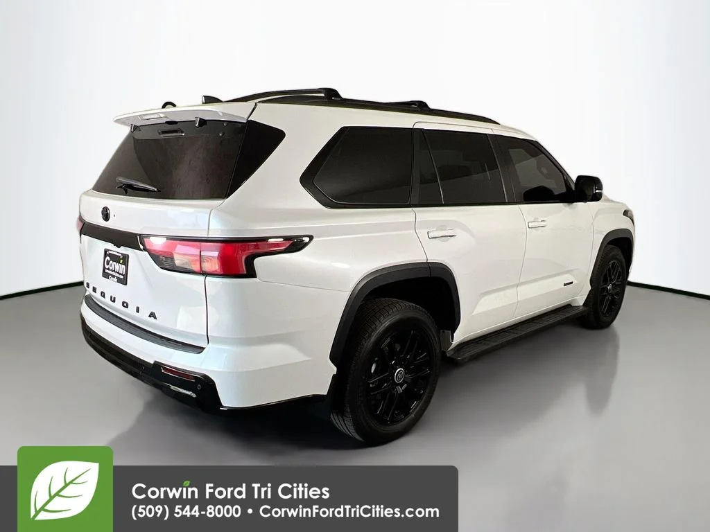 Used 2024 Wind Chill Pearl Toyota Limited image 15