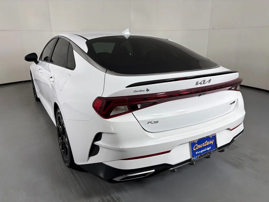 Used 2022 White Kia GT-Line image 6