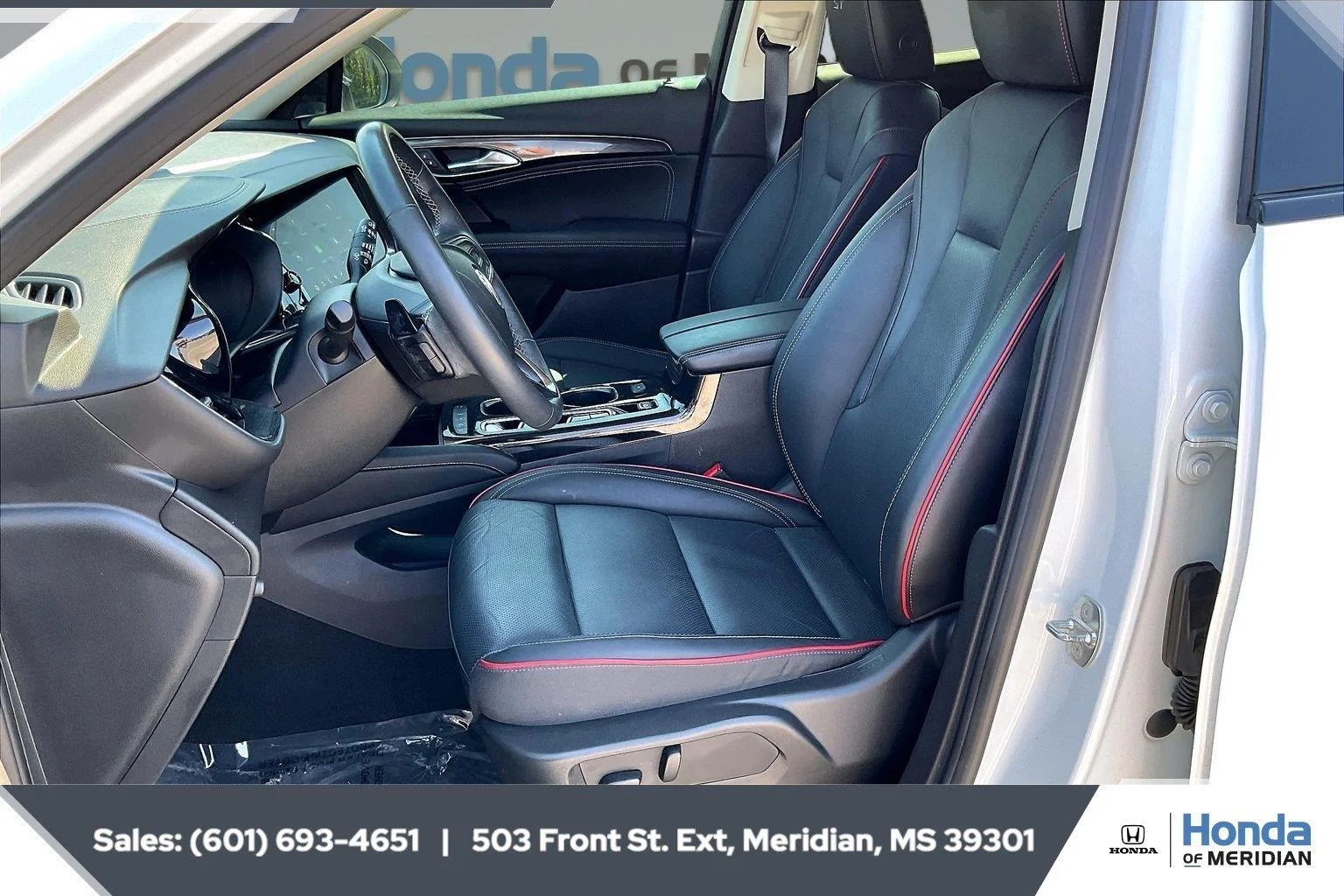 Used 2023 White Frost Tricoat Buick Essence image 18