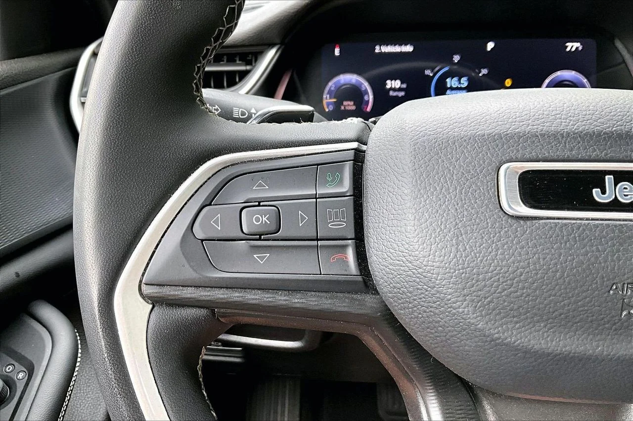 Used 2023 White Jeep Altitude X image 27