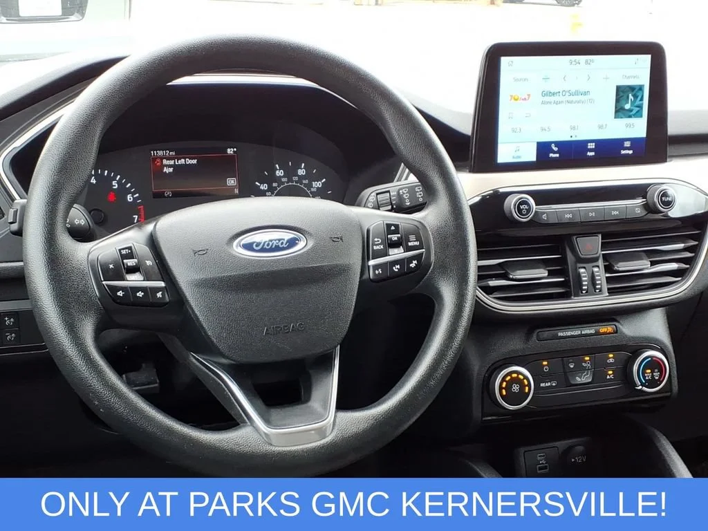 Used 2022 Ford Escape SE with VIN 1FMCU0G6XNUA20988 for sale in Kernersville, NC