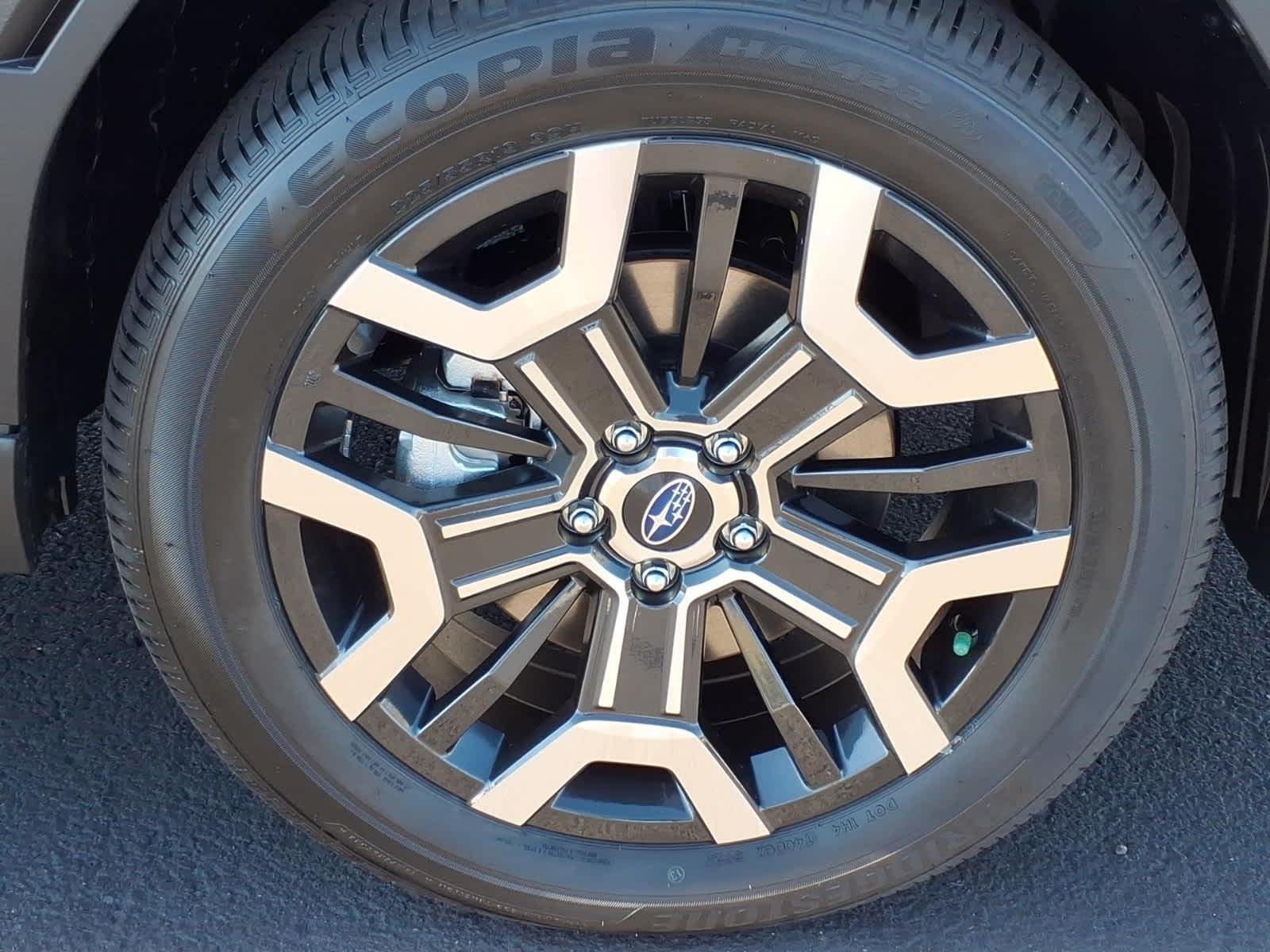 New 2026 ICE SILVER METALLIC Subaru Touring XT image 9