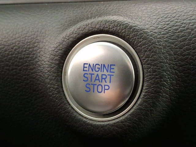 Certified Used 2021 Gray Hyundai SEL image 28