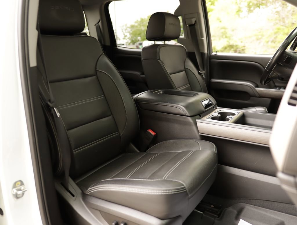 Used 2019 SUMMIT WHITE GMC Denali image 34