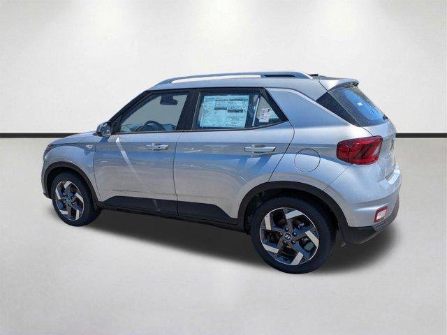 New 2026 Shimmering Silver Hyundai SEL image 7