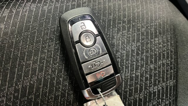 Used 2024 Agate Black Metallic Ford XLT image 18