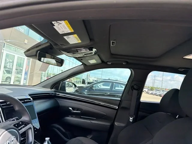 Used 2024 Phantom Black Hyundai SEL image 5