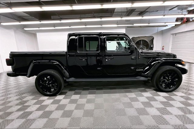 Used 2021 Black Clearcoat Jeep High Altitude image 15
