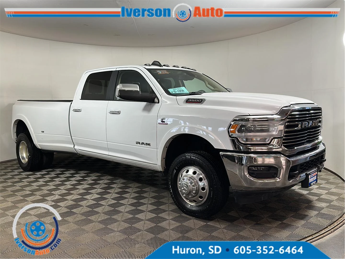 Used 2022 Bright White Clearcoat Ram Laramie image 1