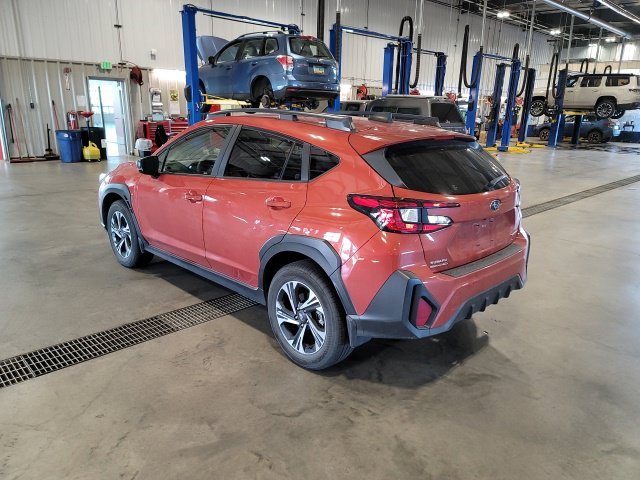Used 2024 Pearl Subaru Premium image 5