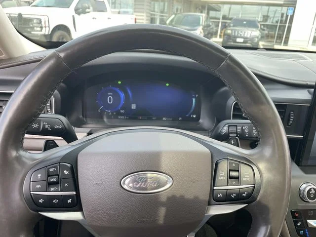 Used 2020 White Ford Platinum image 36