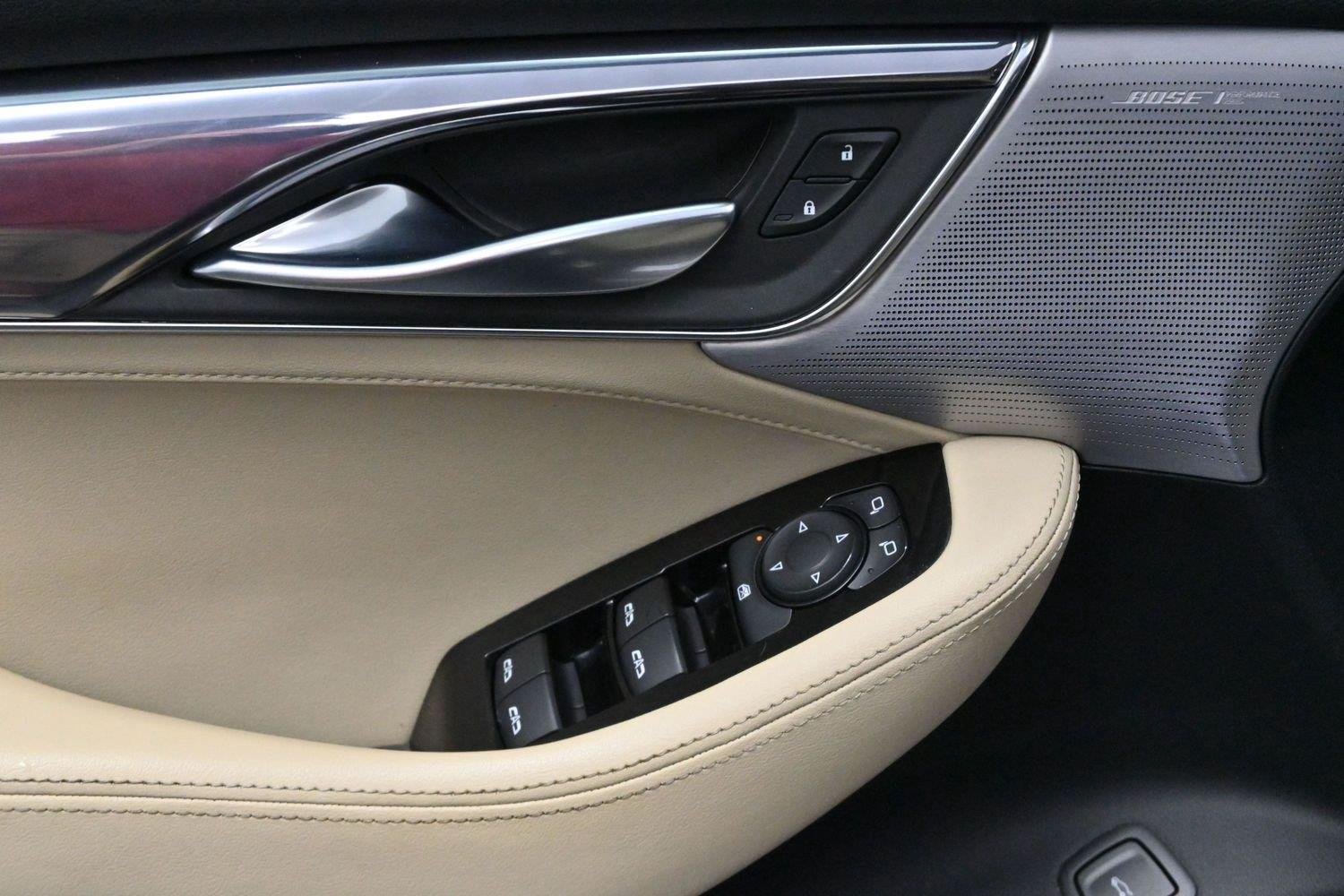 Used 2020 GARNET METALLIC Cadillac Luxury image 11