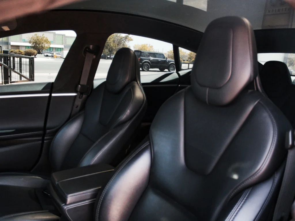 Used 2018 Solid Black Tesla P100D image 23