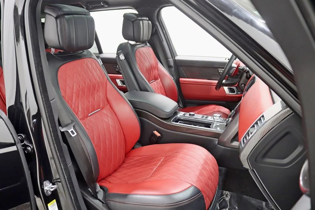 Used 2021  Land Rover SVAutobiography image 32