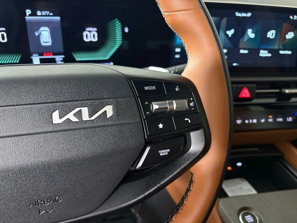 New 2026 Wolf Gray Kia X-Line image 21