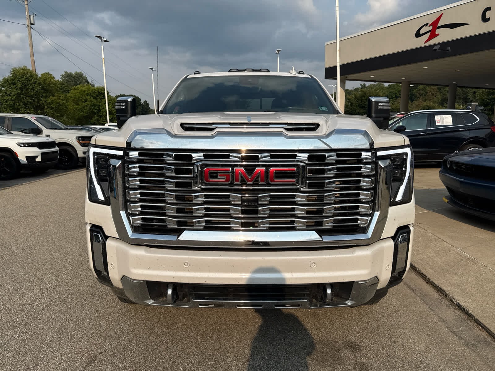 Certified Used 2024 White Frost Tricoat GMC Denali DRW image 2