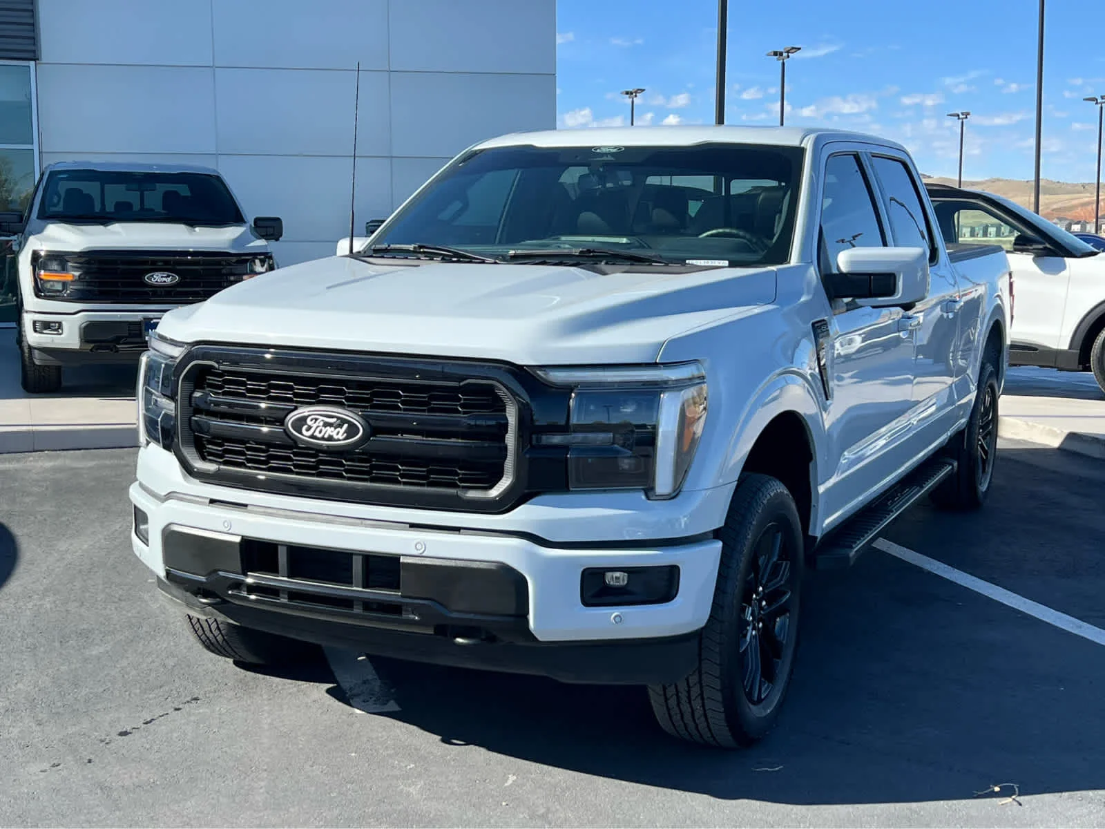 Used 2025 Space White Metallic Ford LARIAT image 2