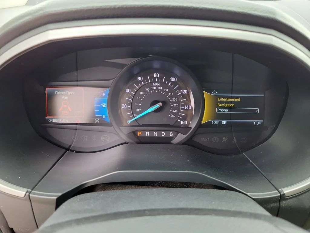 Used 2020 Magnetic Metallic Ford SEL image 22